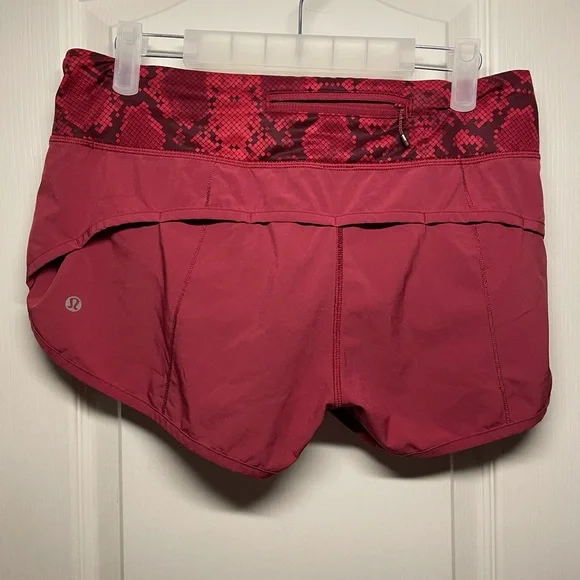 Lululemon Run Speed short- Red with dark red snakeskin design - Picture 2 of 3
